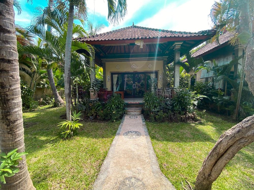 Bali Bhuana Beach Cottages Amed Dış mekan fotoğraf