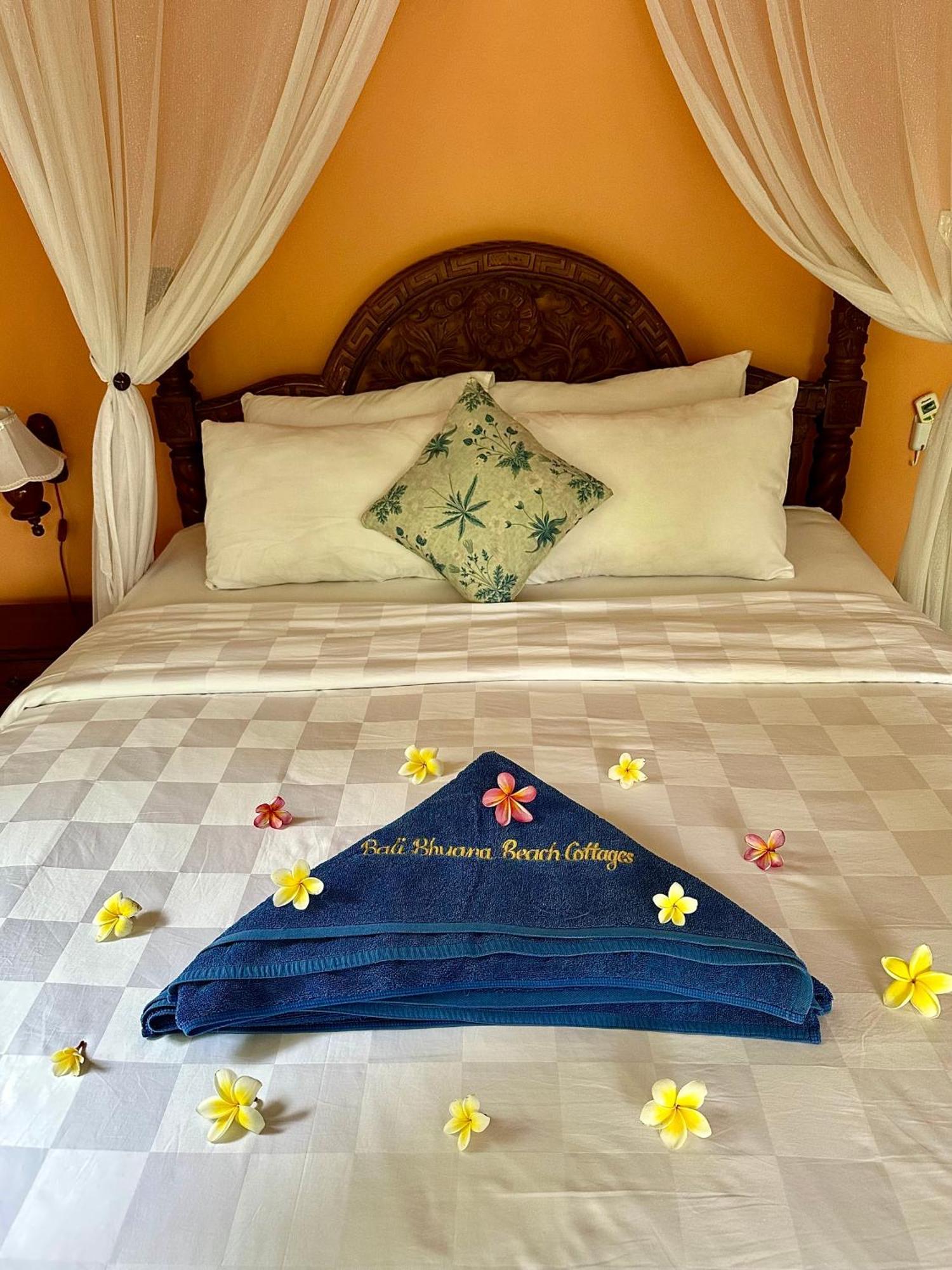 Bali Bhuana Beach Cottages Amed Dış mekan fotoğraf